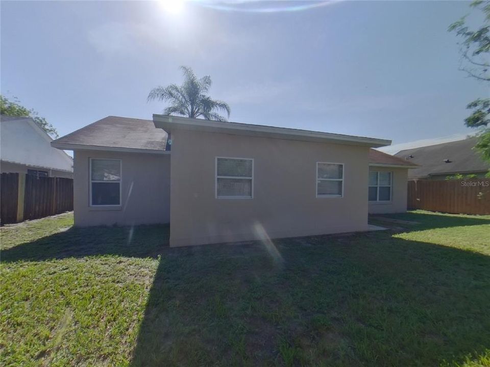 For Rent: $1,969 (3 beds, 2 baths, 1641 Square Feet)