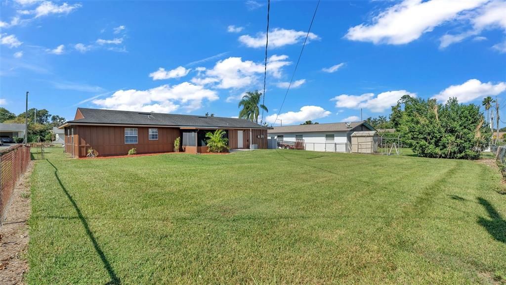 For Sale: $298,700 (3 beds, 2 baths, 1315 Square Feet)