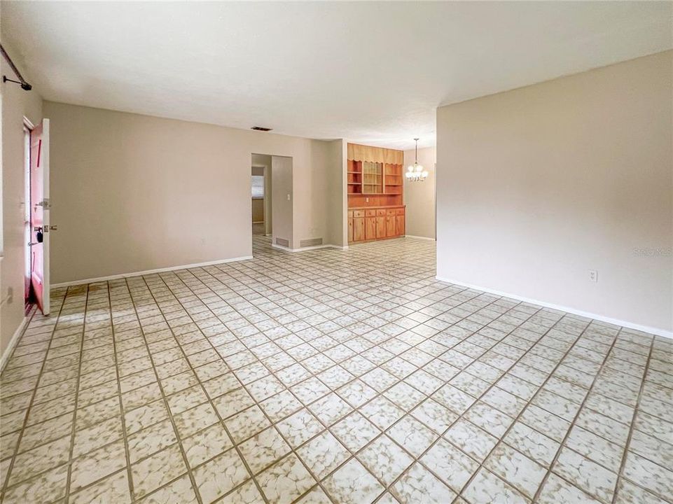 For Rent: $2,195 (2 beds, 2 baths, 1454 Square Feet)