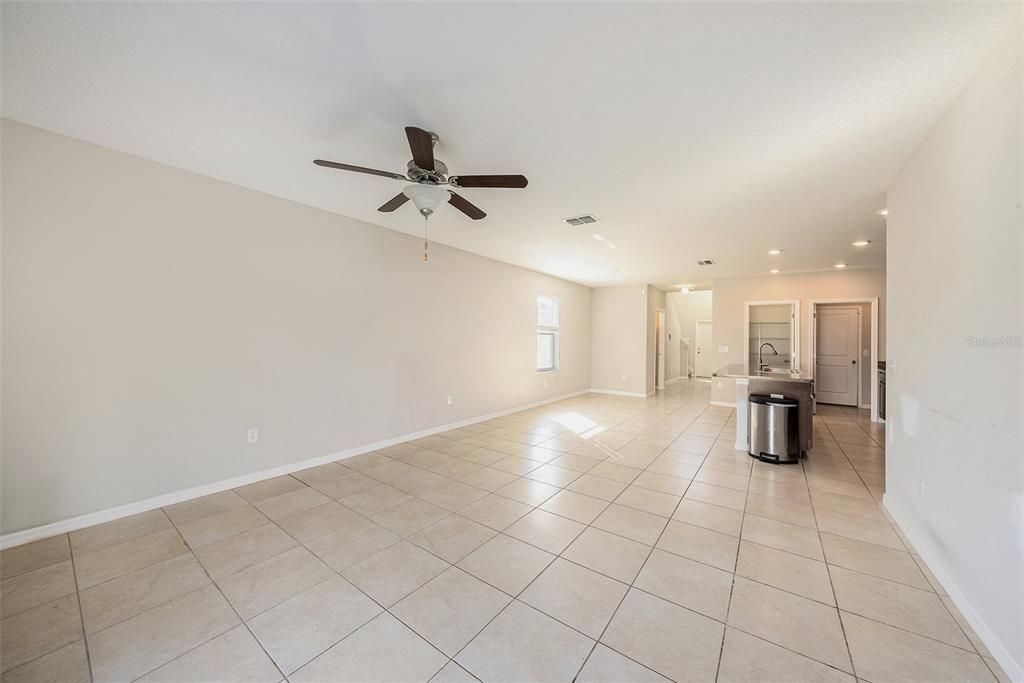 For Sale: $329,000 (5 beds, 2 baths, 2355 Square Feet)