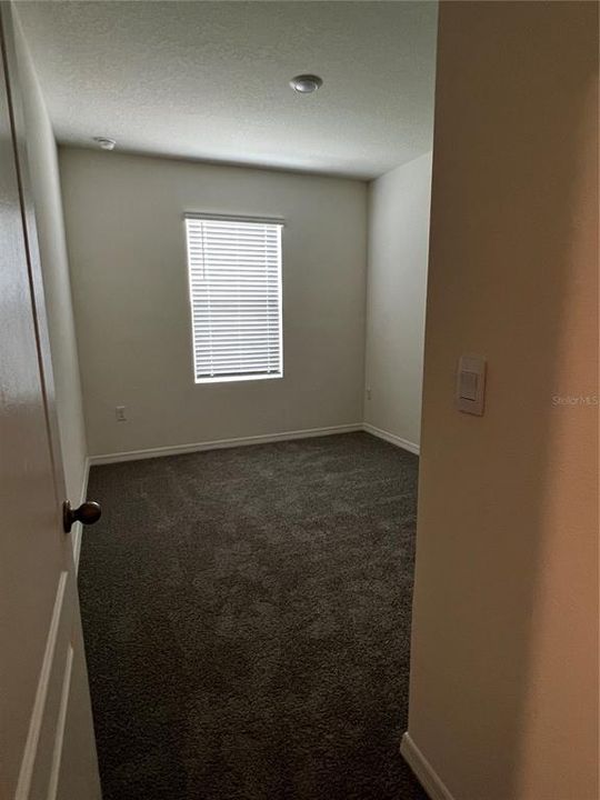 For Rent: $2,250 (3 beds, 2 baths, 2709 Square Feet)