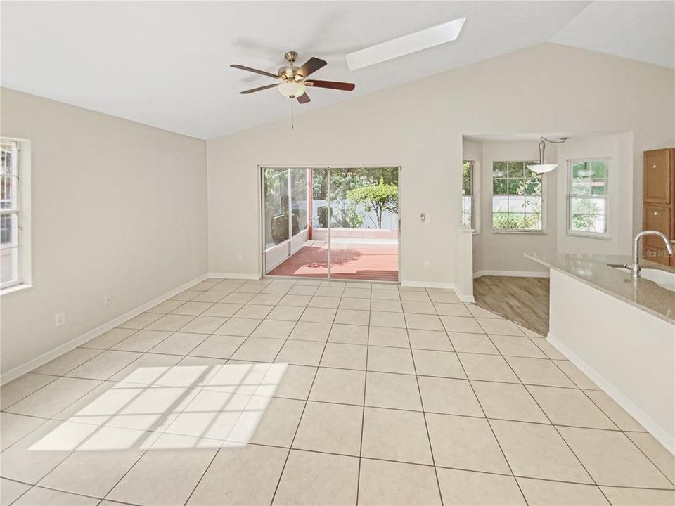 For Sale: $395,000 (3 beds, 2 baths, 1423 Square Feet)