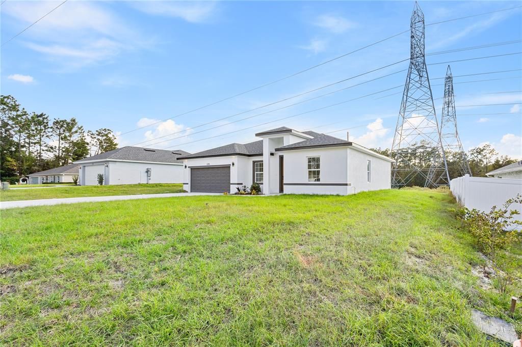 For Sale: $325,000 (4 beds, 2 baths, 1630 Square Feet)