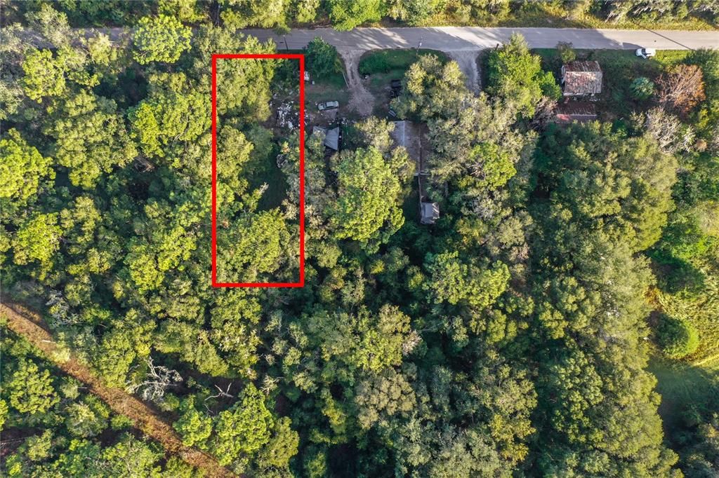 На продажу: $29,000 (0.15 acres)