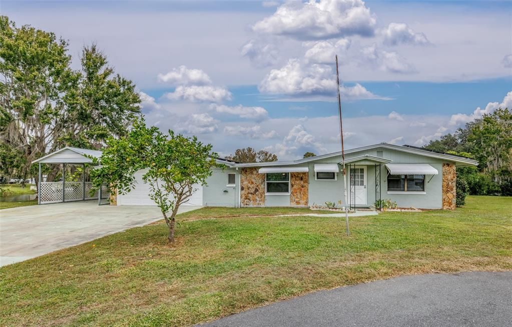 For Sale: $315,000 (3 beds, 2 baths, 1404 Square Feet)