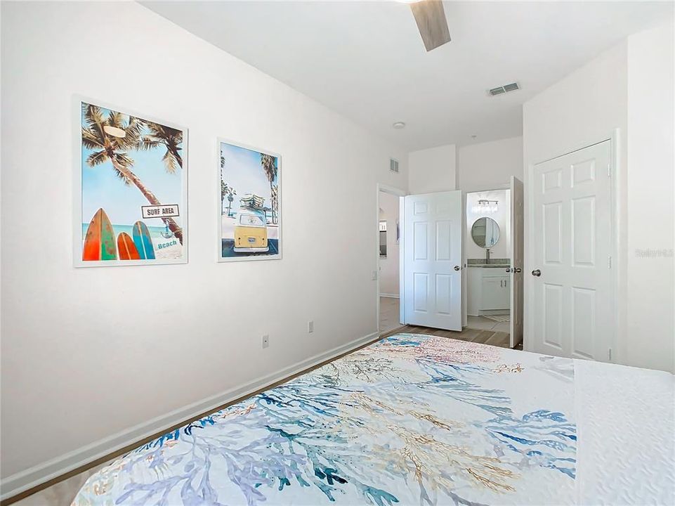 For Sale: $379,500 (3 beds, 2 baths, 1450 Square Feet)