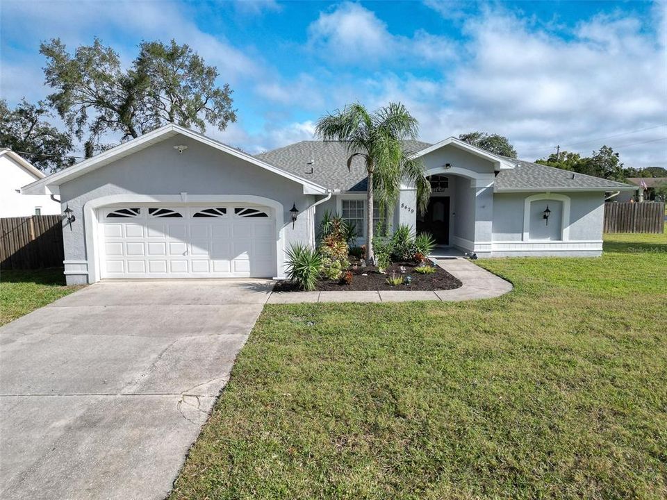 For Sale: $425,000 (3 beds, 2 baths, 1889 Square Feet)