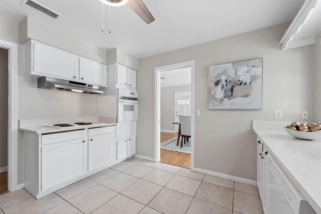 Active With Contract: $575,000 (3 beds, 0 baths, 2052 Square Feet)