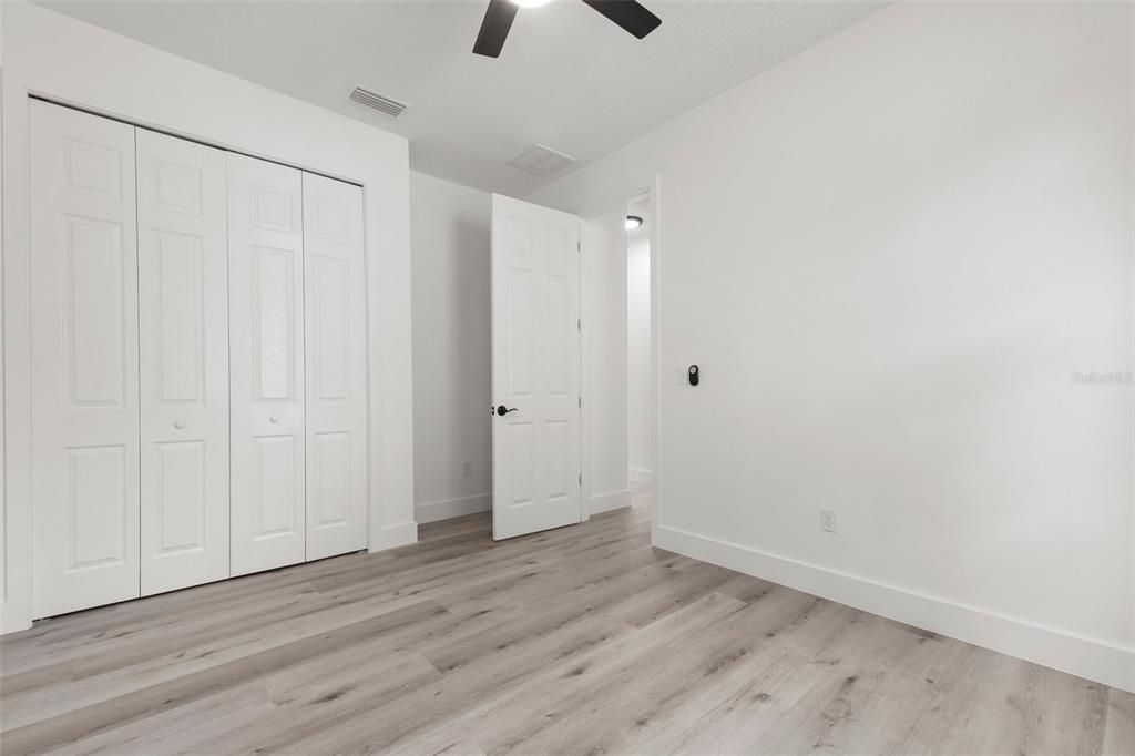 For Sale: $539,000 (2 beds, 1 baths, 1577 Square Feet)