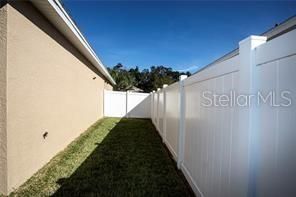 合同活跃: $417,500 (3 贝兹, 2 浴室, 2193 平方英尺)