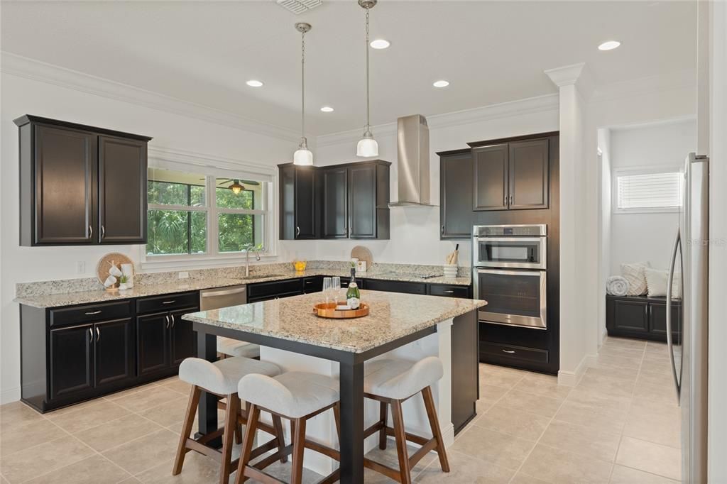 Gourmet Kitchen with Built-in Oven and microwave, cooktop with range hood