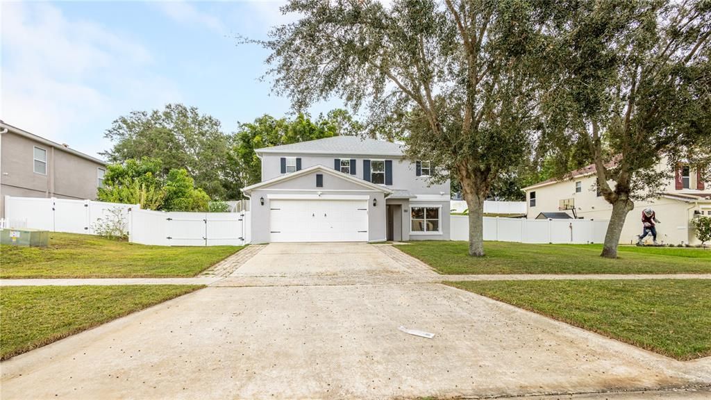 For Sale: $460,000 (3 beds, 2 baths, 2375 Square Feet)