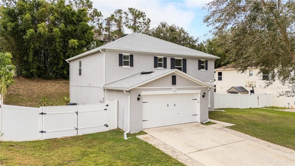 For Sale: $460,000 (3 beds, 2 baths, 2375 Square Feet)