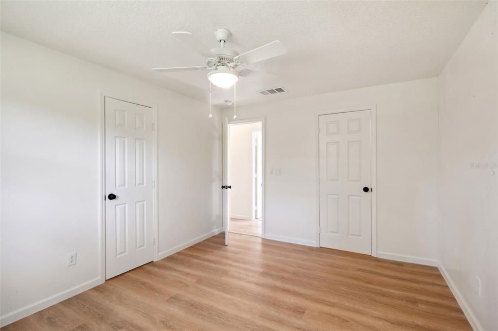 For Sale: $469,900 (4 beds, 2 baths, 1791 Square Feet)