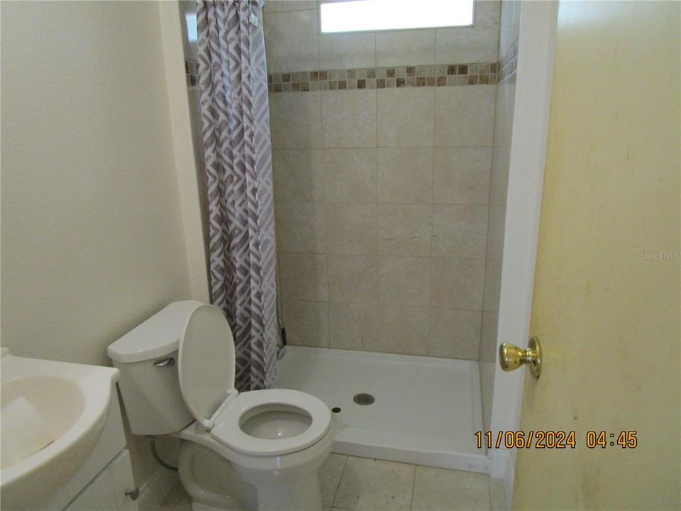 For Sale: $139,900 (3 beds, 2 baths, 1300 Square Feet)