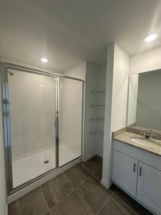 For Rent: $2,350 (3 beds, 2 baths, 1566 Square Feet)