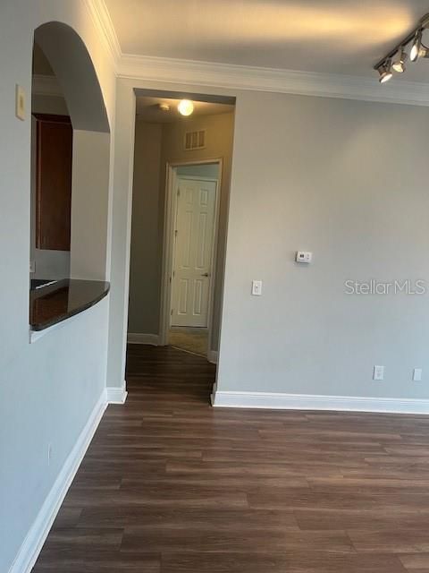 For Rent: $2,475 (3 beds, 2 baths, 1368 Square Feet)