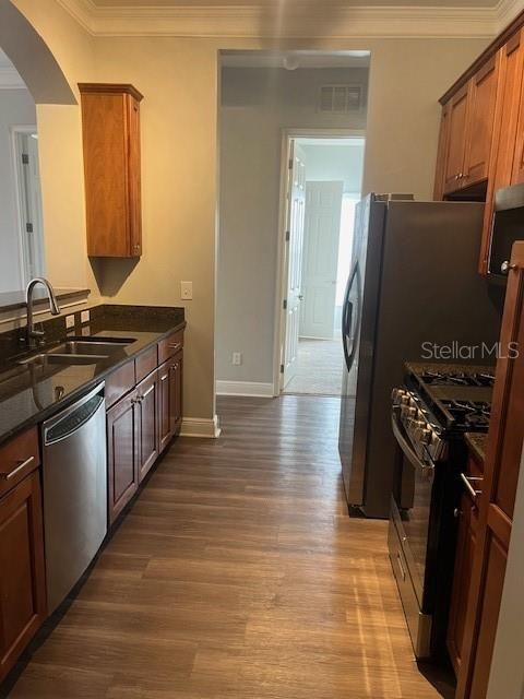 For Rent: $2,475 (3 beds, 2 baths, 1368 Square Feet)