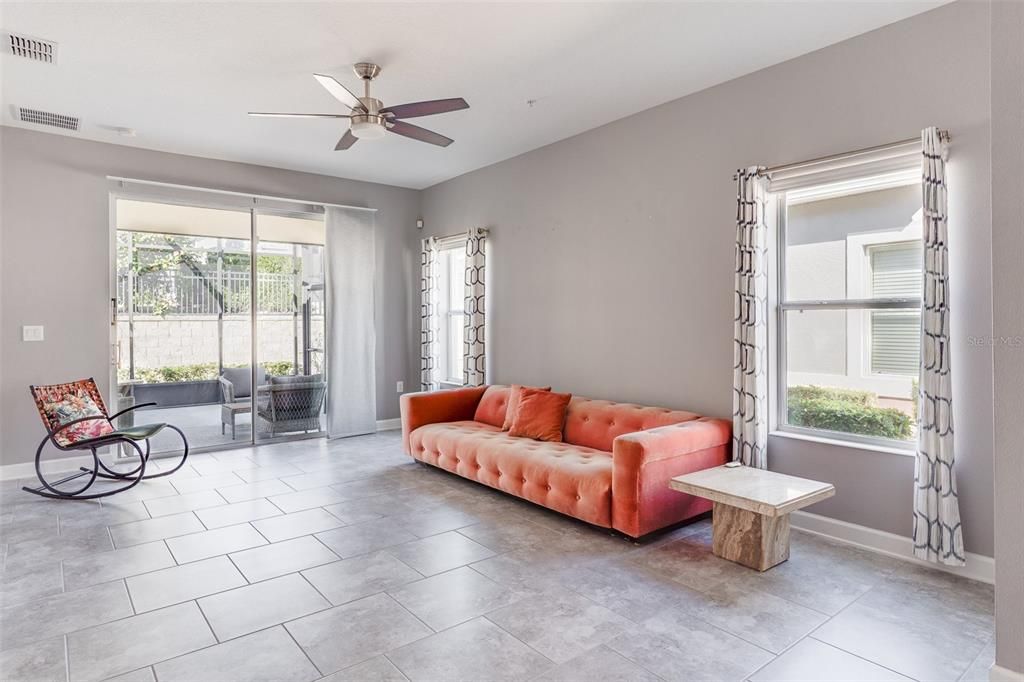 For Sale: $349,900 (2 beds, 2 baths, 1503 Square Feet)