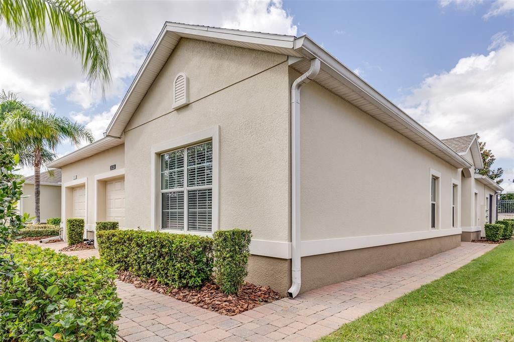 For Sale: $349,900 (2 beds, 2 baths, 1503 Square Feet)