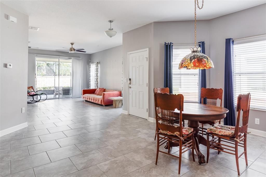 For Sale: $349,900 (2 beds, 2 baths, 1503 Square Feet)