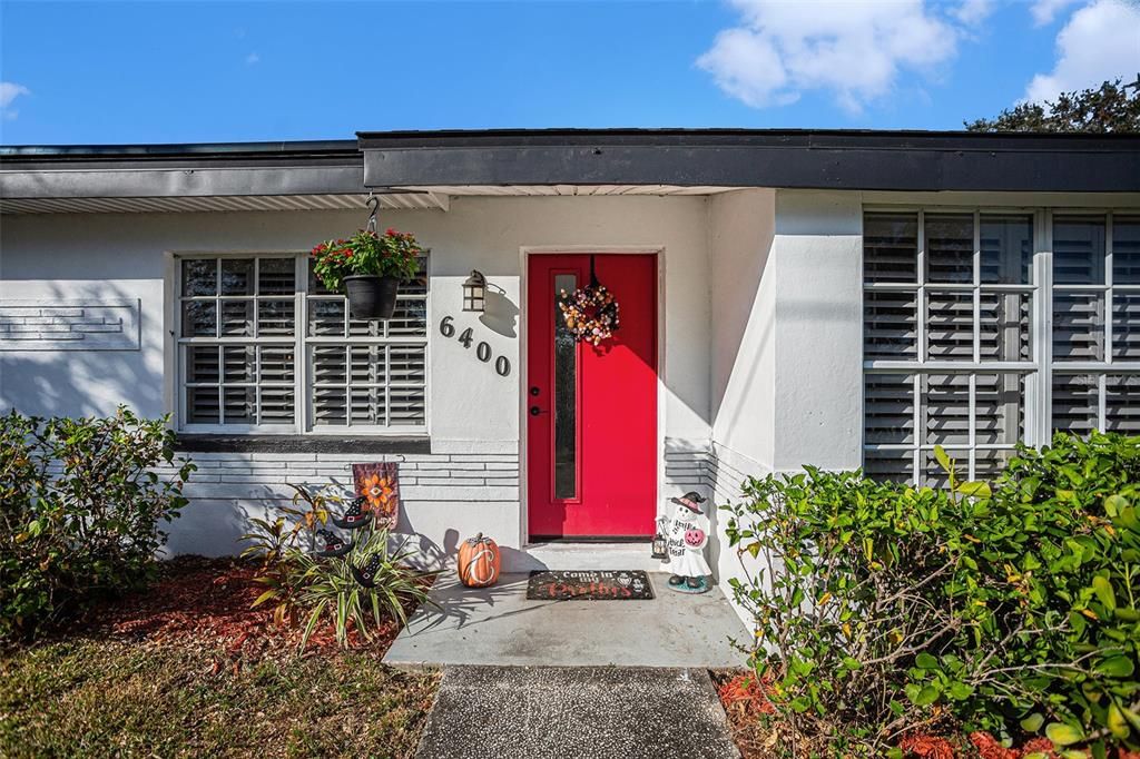 For Sale: $400,000 (3 beds, 2 baths, 1288 Square Feet)