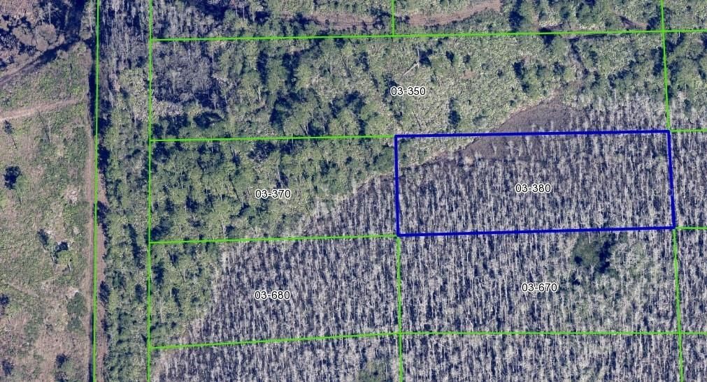 На продажу: $17,000 (1.27 acres)