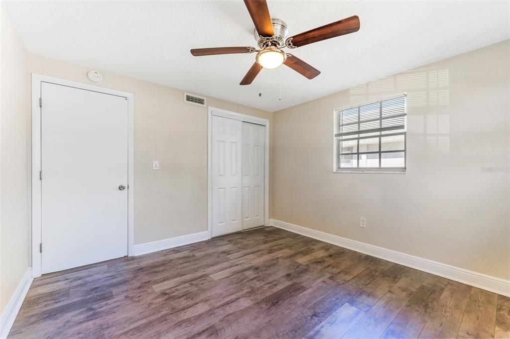 For Rent: $2,000 (2 beds, 2 baths, 888 Square Feet)