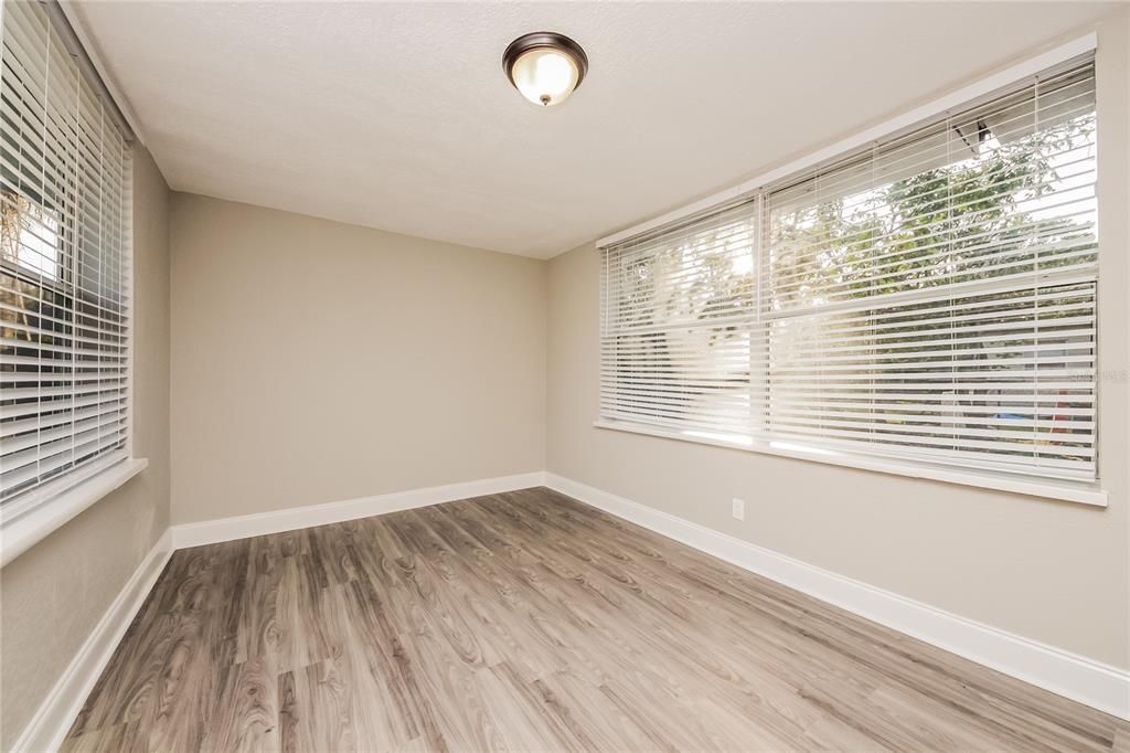 For Rent: $1,905 (3 beds, 2 baths, 1281 Square Feet)