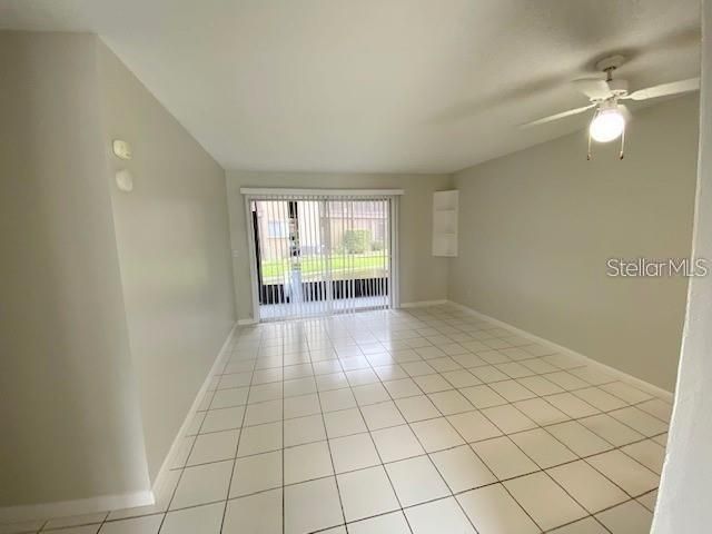 For Rent: $1,250 (1 beds, 1 baths, 567 Square Feet)