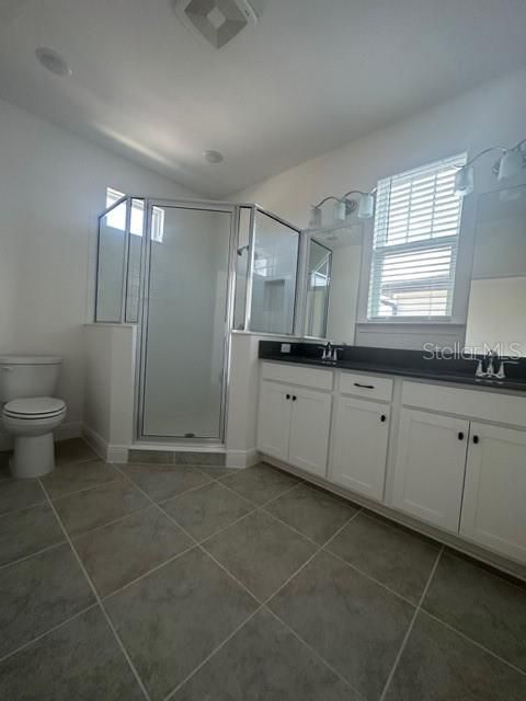 For Rent: $2,500 (4 beds, 2 baths, 2170 Square Feet)