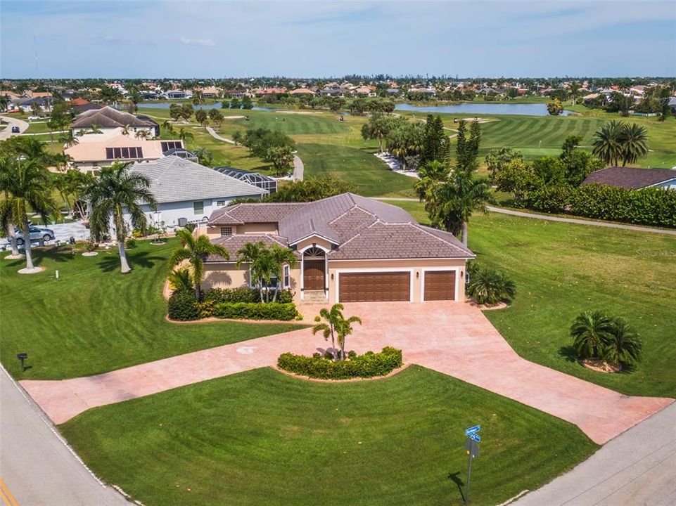 Aerial Front w/Circular Driveway