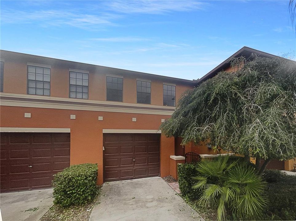 For Sale: $245,000 (2 beds, 2 baths, 1298 Square Feet)