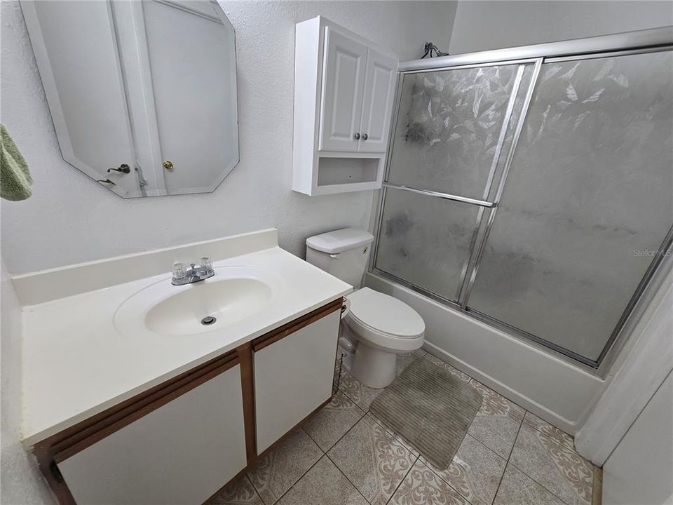 For Sale: $153,900 (1 beds, 1 baths, 747 Square Feet)