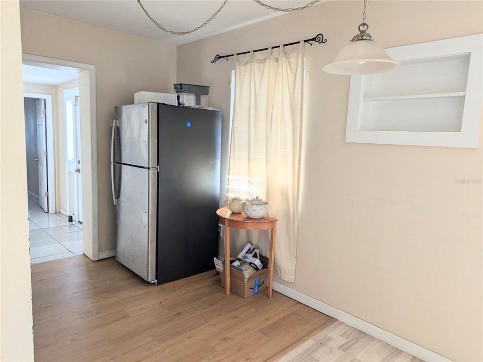 For Sale: $213,800 (3 beds, 2 baths, 1131 Square Feet)