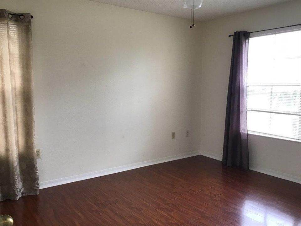 For Rent: $1,617 (2 beds, 1 baths, 871 Square Feet)