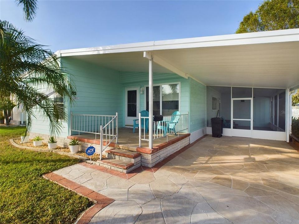 For Sale: $254,900 (3 beds, 2 baths, 1200 Square Feet)