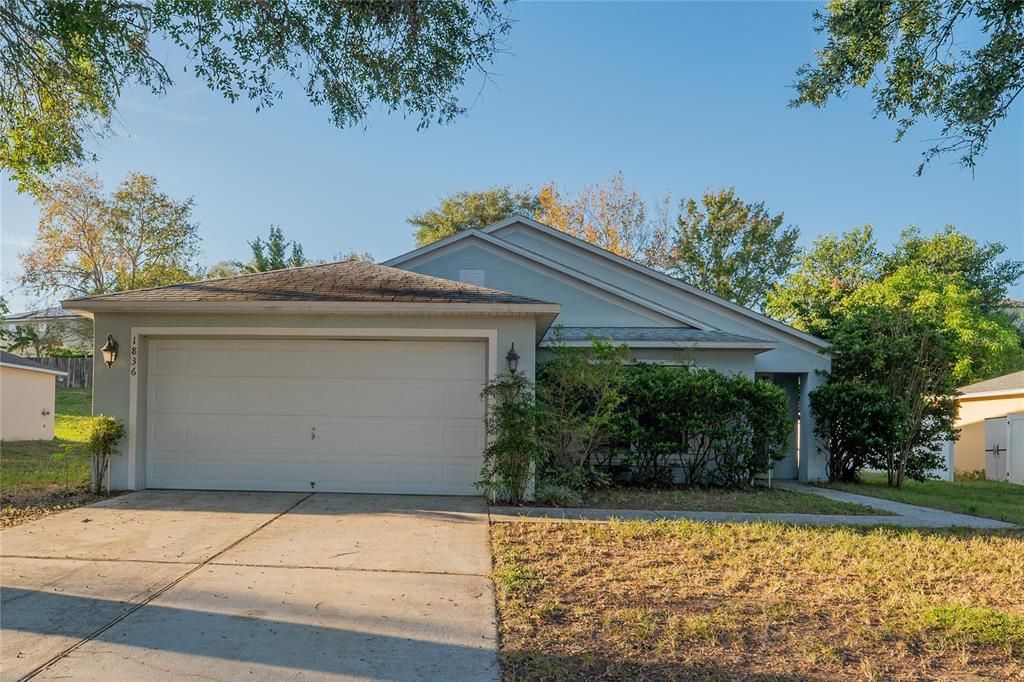 For Sale: $395,000 (3 beds, 2 baths, 1552 Square Feet)