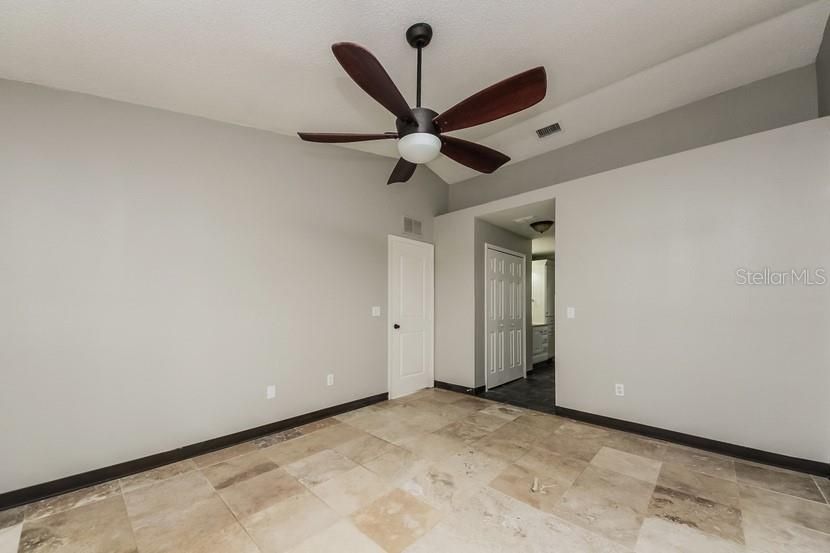 For Rent: $2,015 (3 beds, 2 baths, 1443 Square Feet)