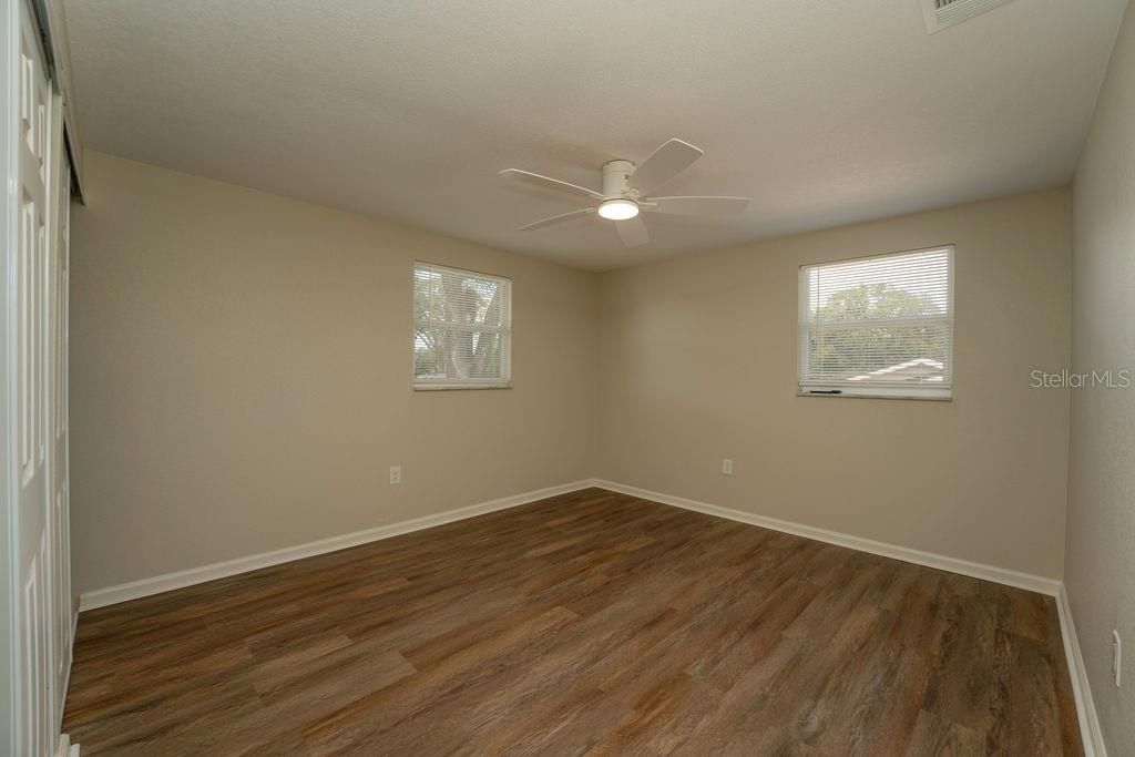 For Rent: $2,345 (3 beds, 2 baths, 1894 Square Feet)