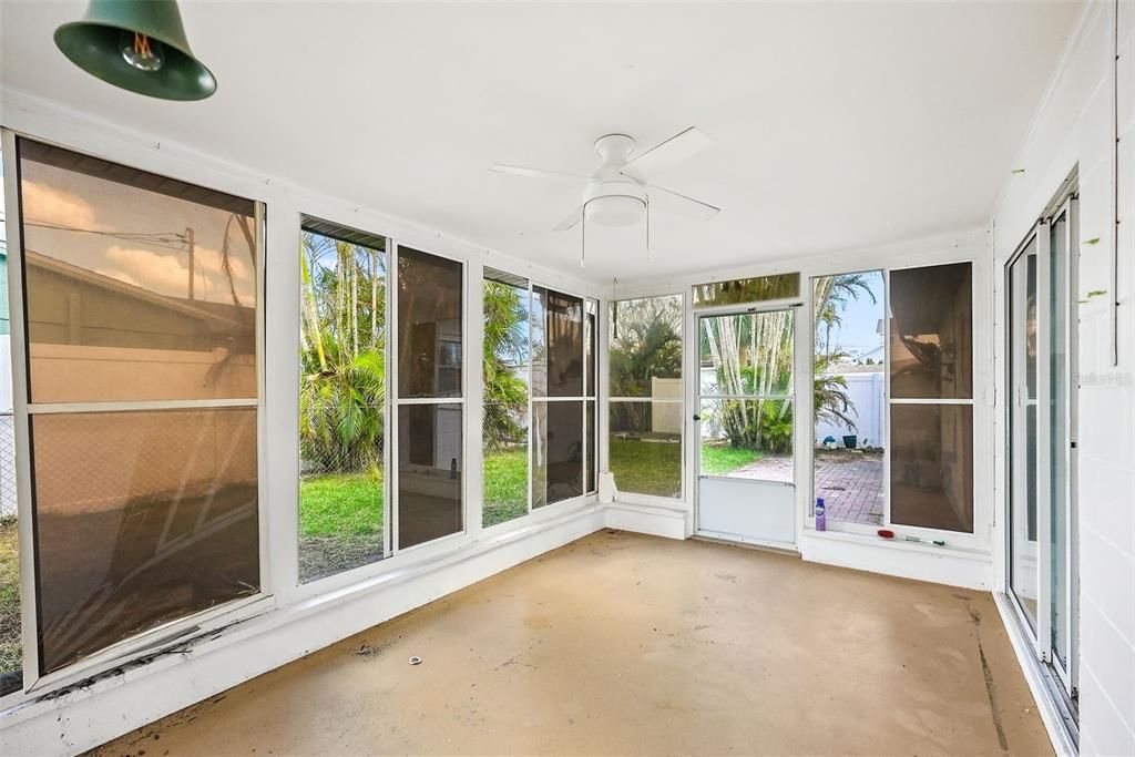 FScreened in Porch - Fla Room - Screened Exit Porch to back yard