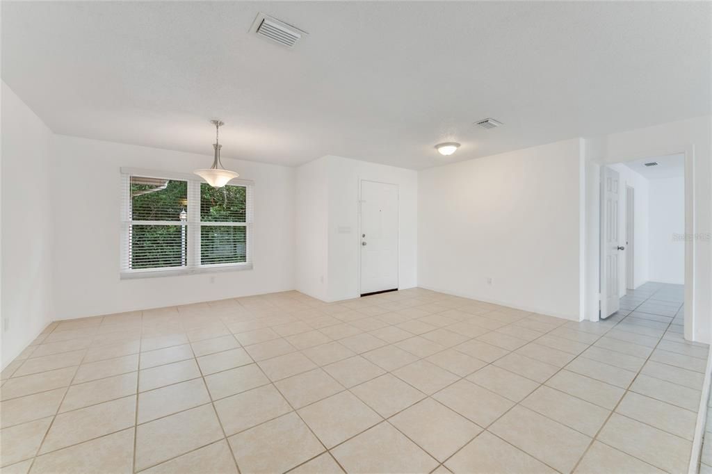 Entryway/ Dining Room