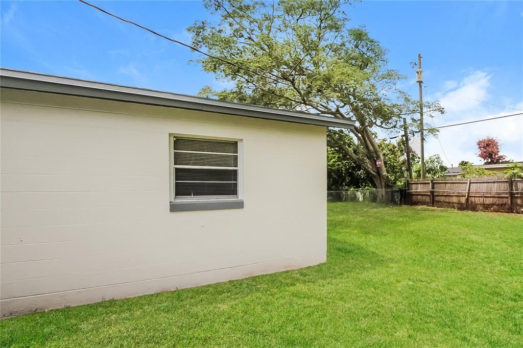 For Rent: $2,205 (3 beds, 2 baths, 1350 Square Feet)