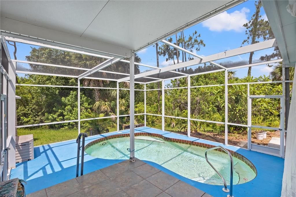 Pool with vegetation for privacy!