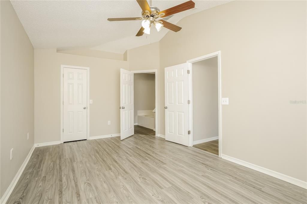 For Rent: $2,145 (4 beds, 2 baths, 1652 Square Feet)