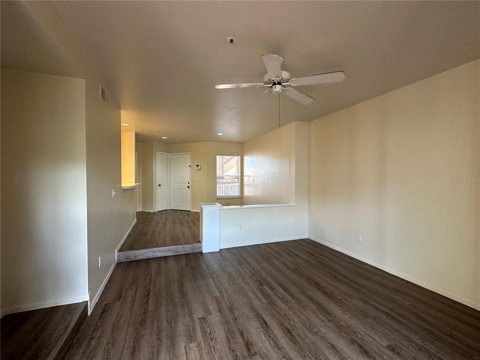 For Rent: $1,750 (2 beds, 2 baths, 1110 Square Feet)