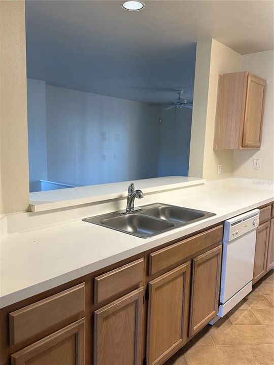 For Rent: $1,750 (2 beds, 2 baths, 1110 Square Feet)