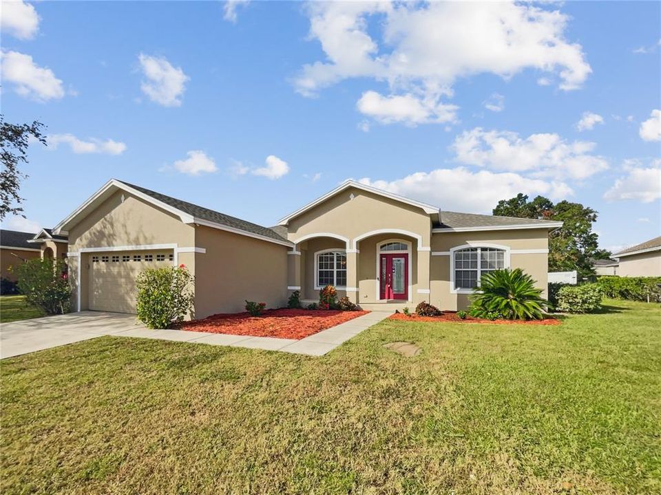 For Sale: $395,000 (3 beds, 2 baths, 2240 Square Feet)