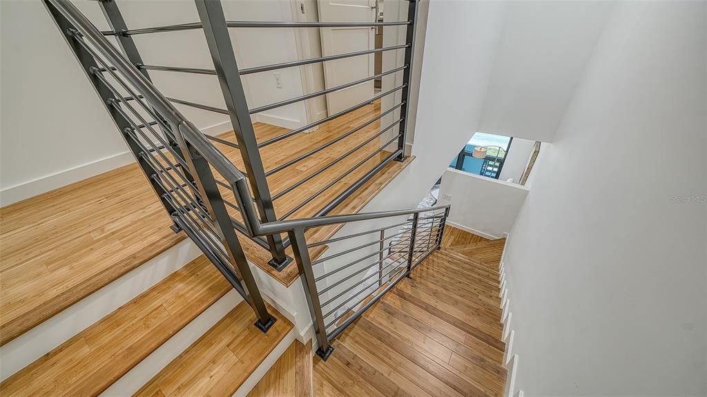 For Sale: $547,800 (2 beds, 2 baths, 1320 Square Feet)