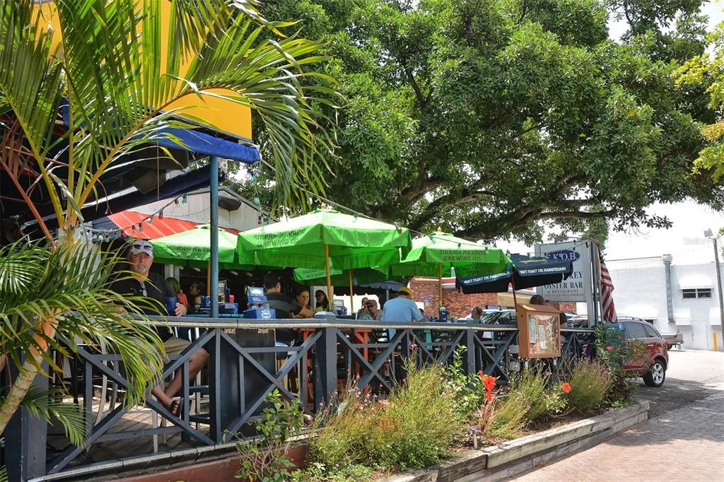 Siesta Key Oyster Bar.